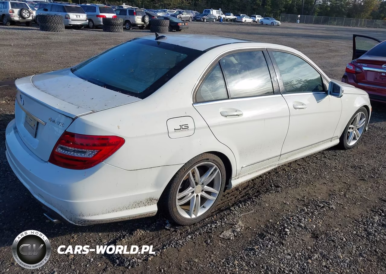 2012 Mercedes-Benz C 300 Luxury 4Matic-Sport 4Matic VIN:WDDGF8BB3CR200824 - 4