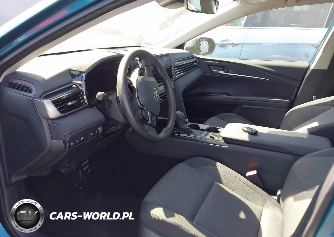 2026 Toyota Camry Le VIN:4T1DAACKXTU745557 - 15