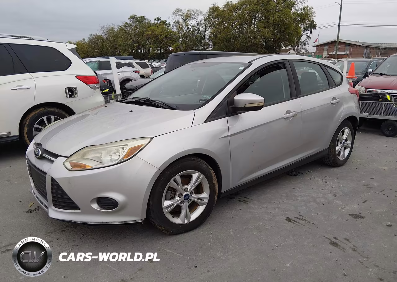 FORD FOCUS SE VIN:1FADP3K27DL259513 - 2