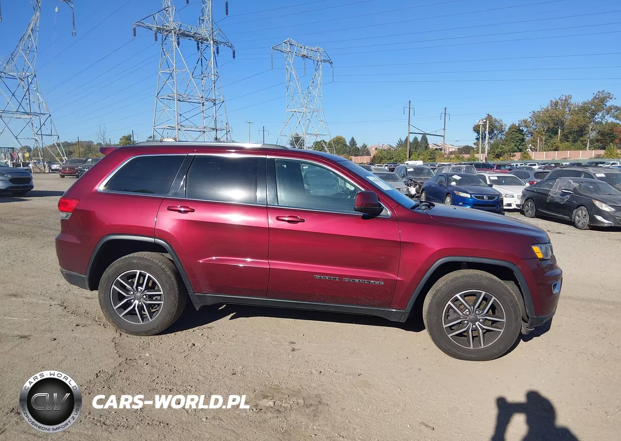 2019 Jeep Grand Cherokee Laredo E 4X4 VIN:1C4RJFAG0KC534376 - 13