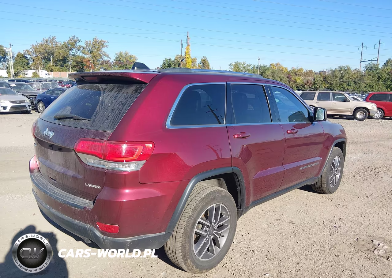 2019 Jeep Grand Cherokee Laredo E 4X4 VIN:1C4RJFAG0KC534376 - 4