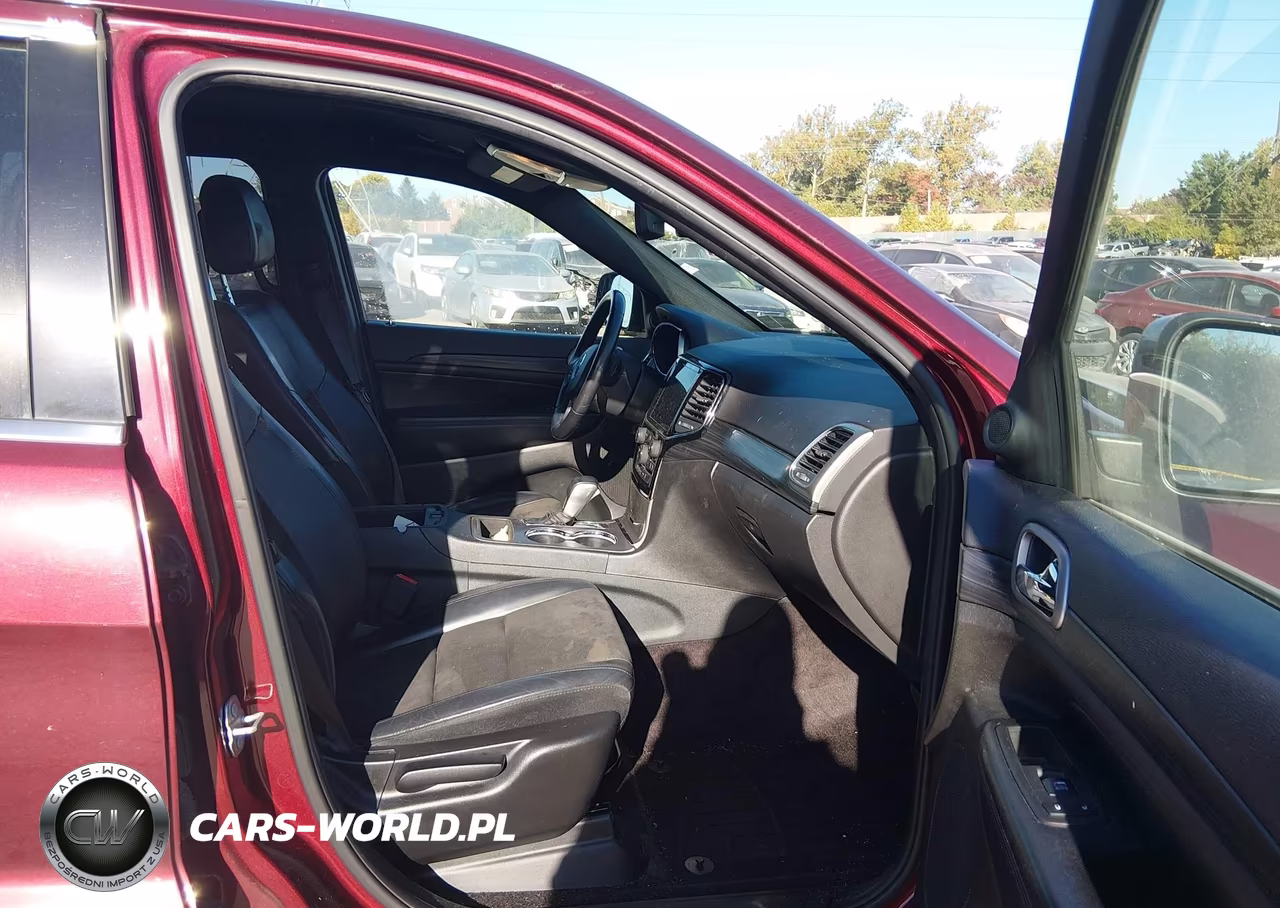 2019 Jeep Grand Cherokee Laredo E 4X4 VIN:1C4RJFAG0KC534376 - 5