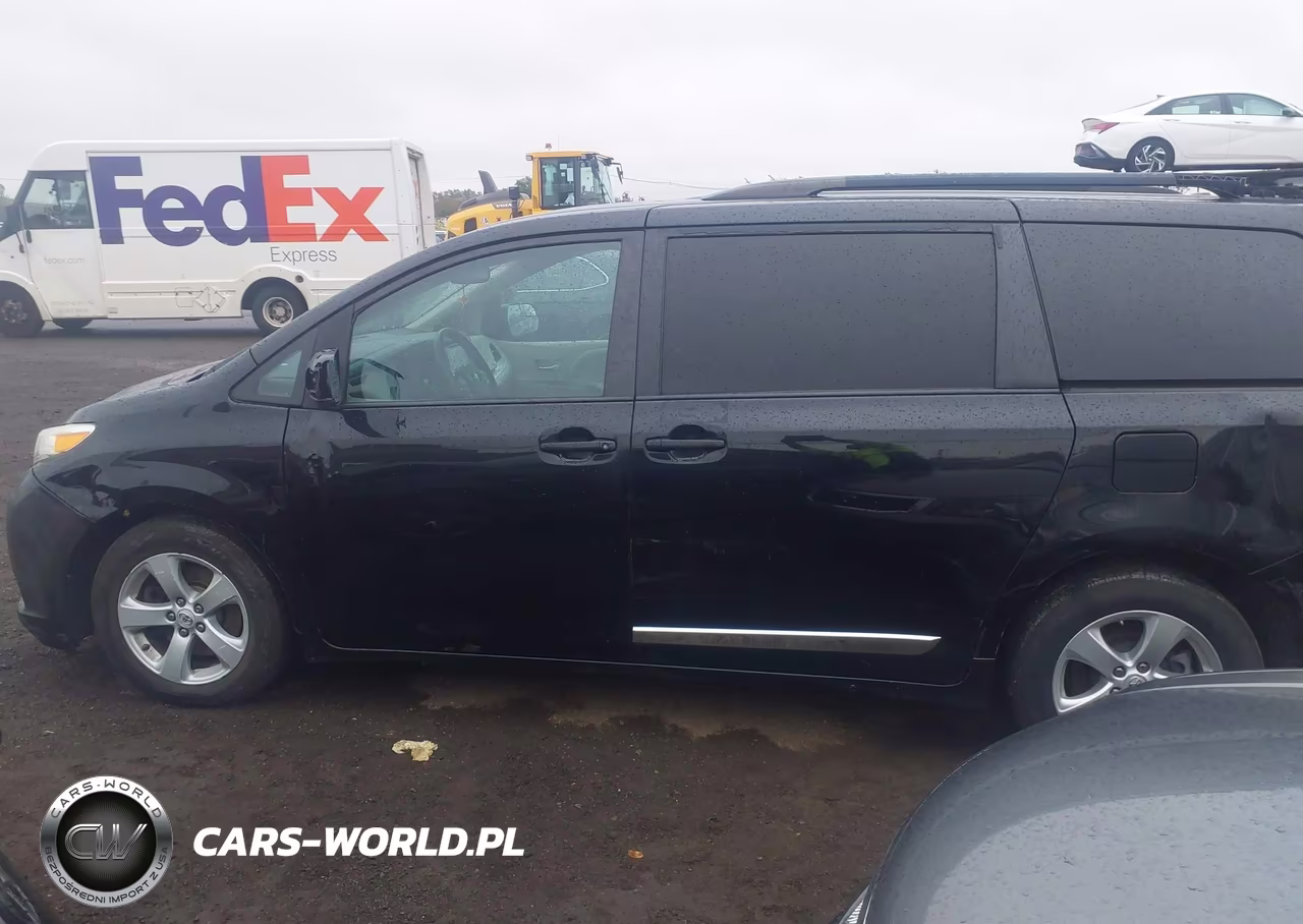 2017 Toyota Sienna Le 8 Passenger VIN:5TDKZ3DC6HS895295 - 14