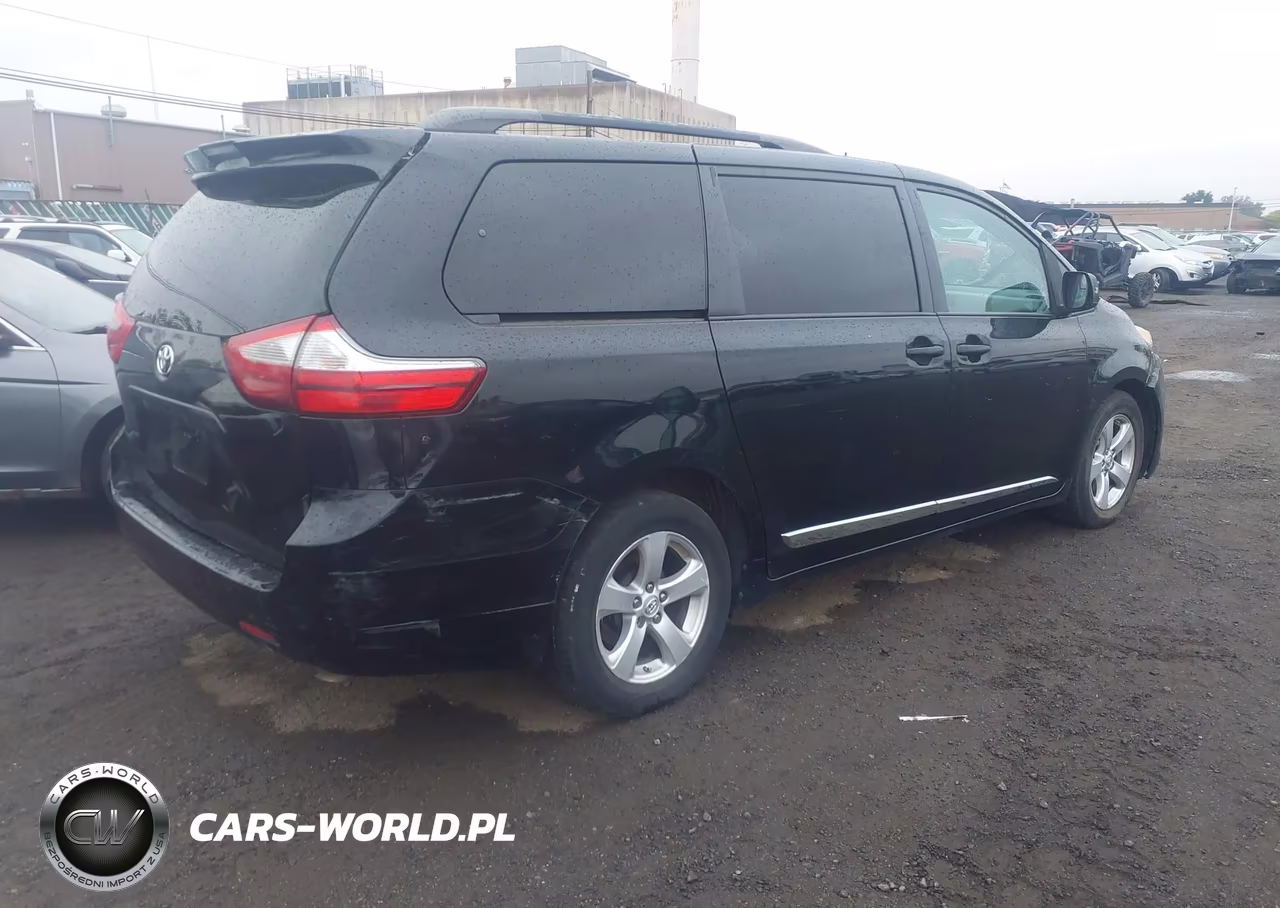 2017 Toyota Sienna Le 8 Passenger VIN:5TDKZ3DC6HS895295 - 4