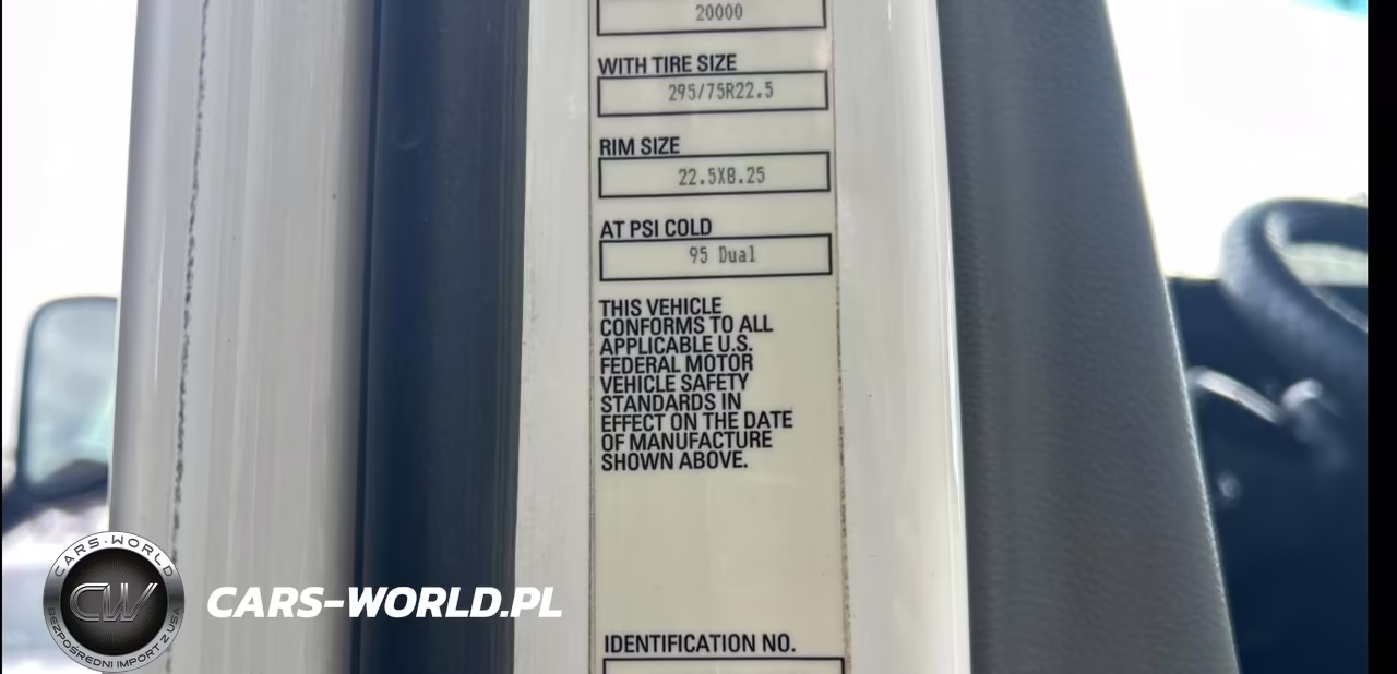2020 Kenworth T680 VIN:1XKYD49X3LJ220931 - 9