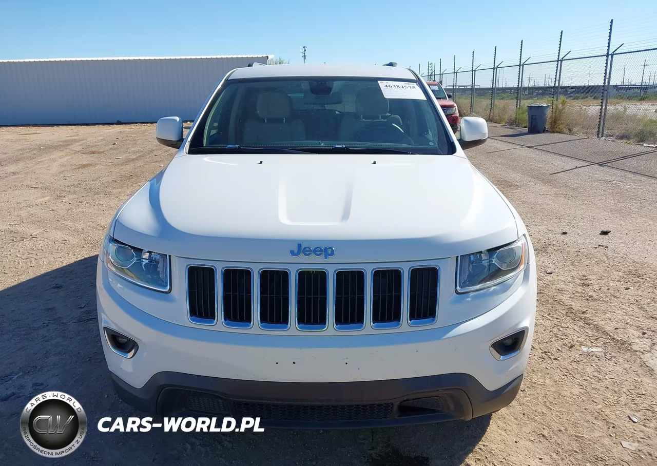 2015 Jeep Grand Cherokee Laredo VIN:1C4RJEAG8FC926618 - 12