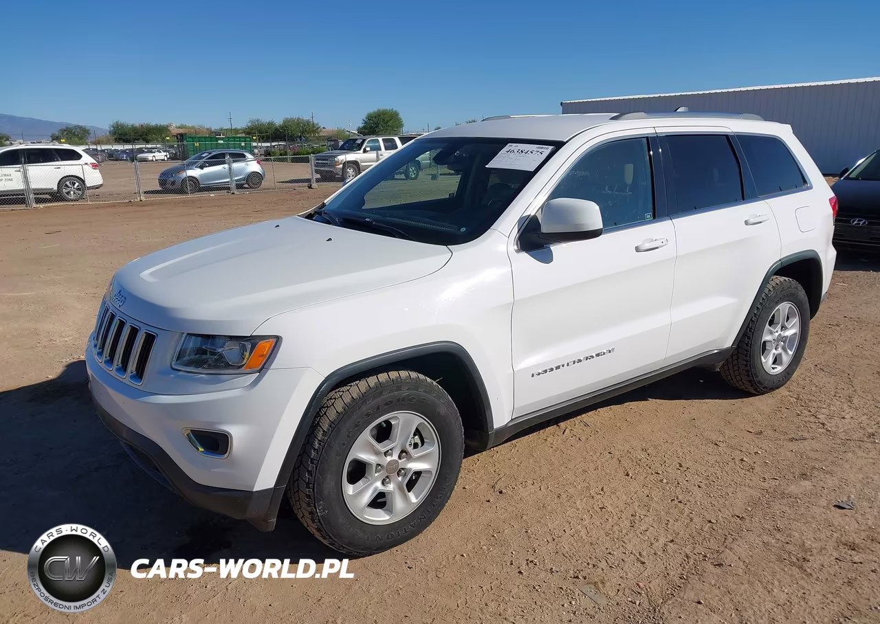 2015 Jeep Grand Cherokee Laredo VIN:1C4RJEAG8FC926618 - 2