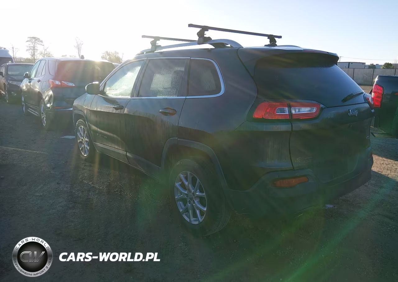2015 Jeep Cherokee Latitude VIN:1C4PJLCB0FW677288 - 3