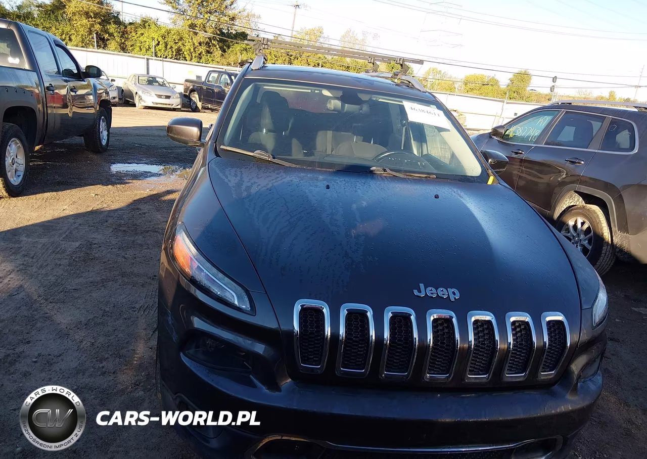 2015 Jeep Cherokee Latitude VIN:1C4PJLCB0FW677288 - 6