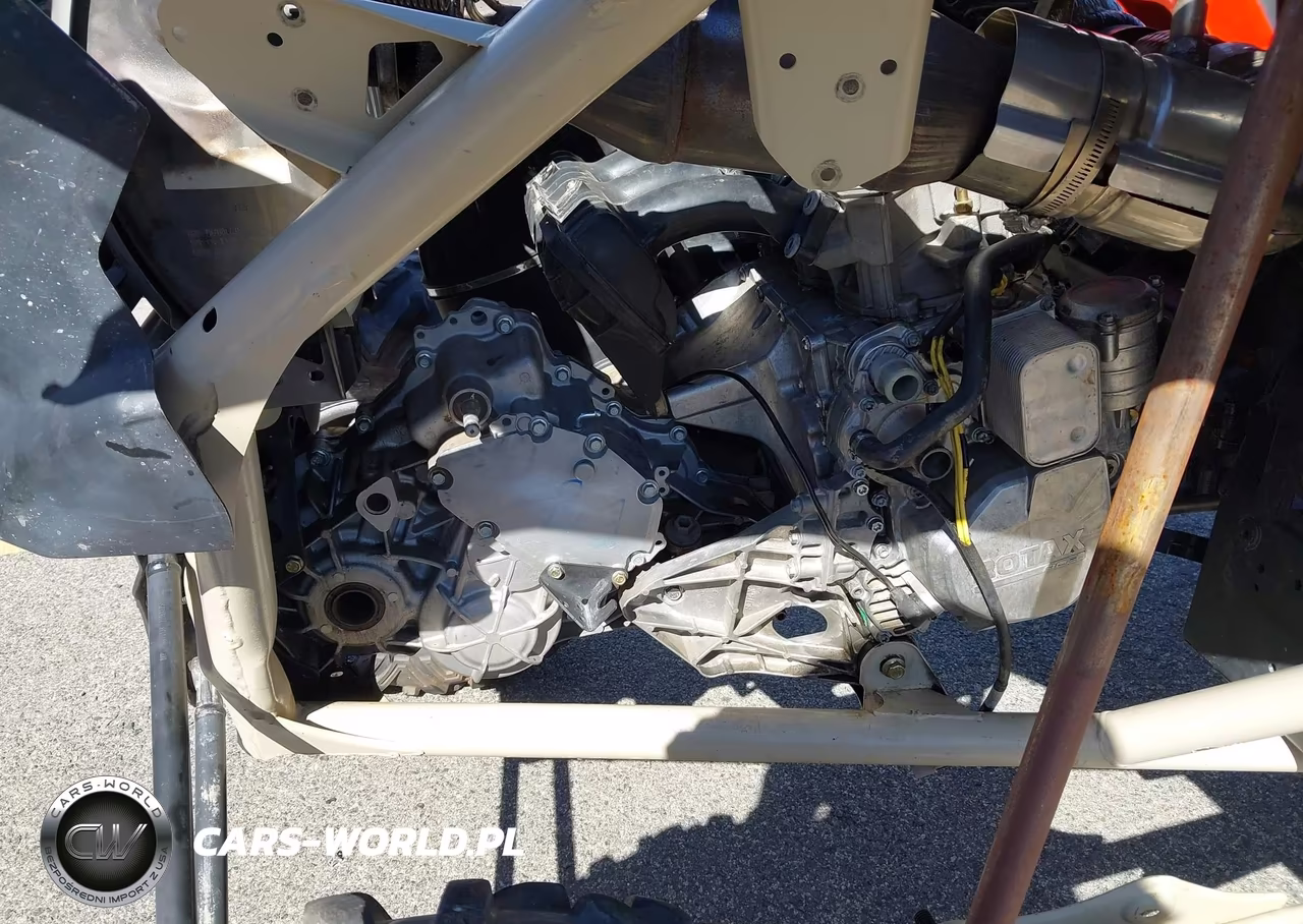 2021 Can-Am Maverick X3 X Rs Turbo Rr VIN:3JBVXAV2XMK000932 - 8