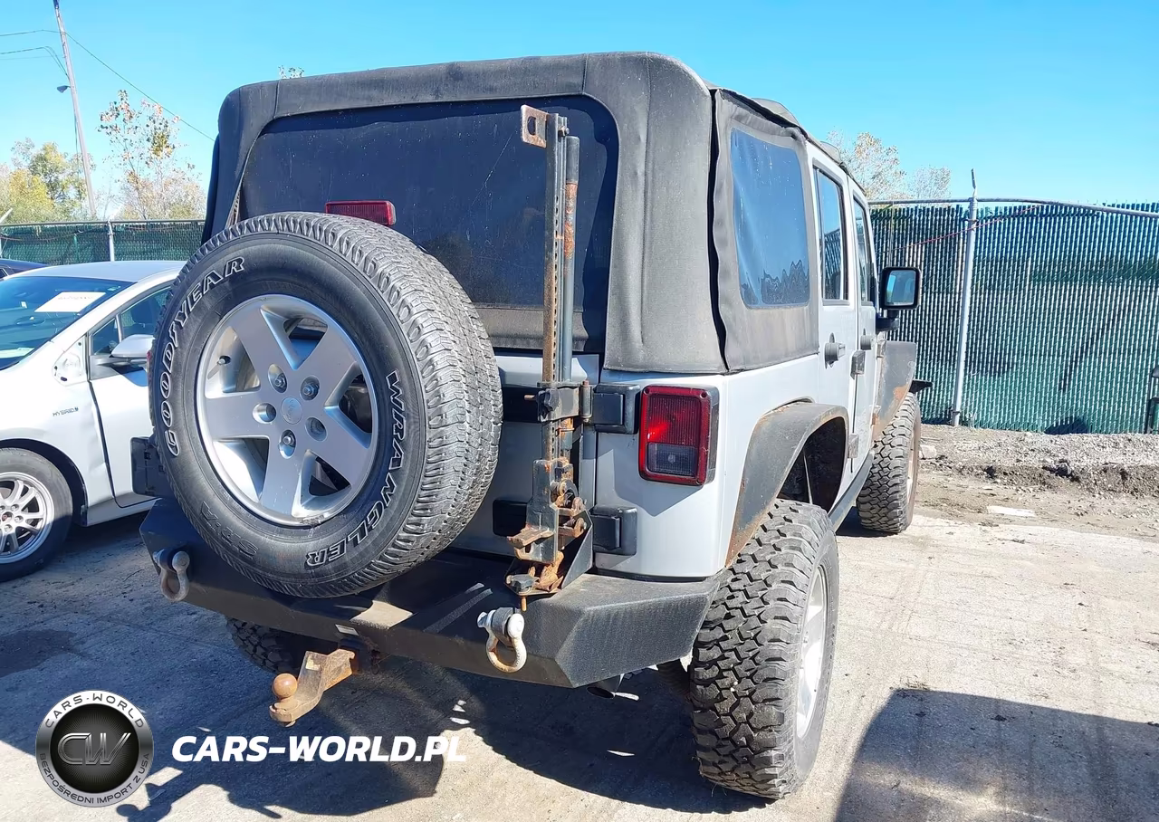 2012 Jeep Wrangler Unlimited Sport VIN:1C4BJWDG1CL200727 - 16