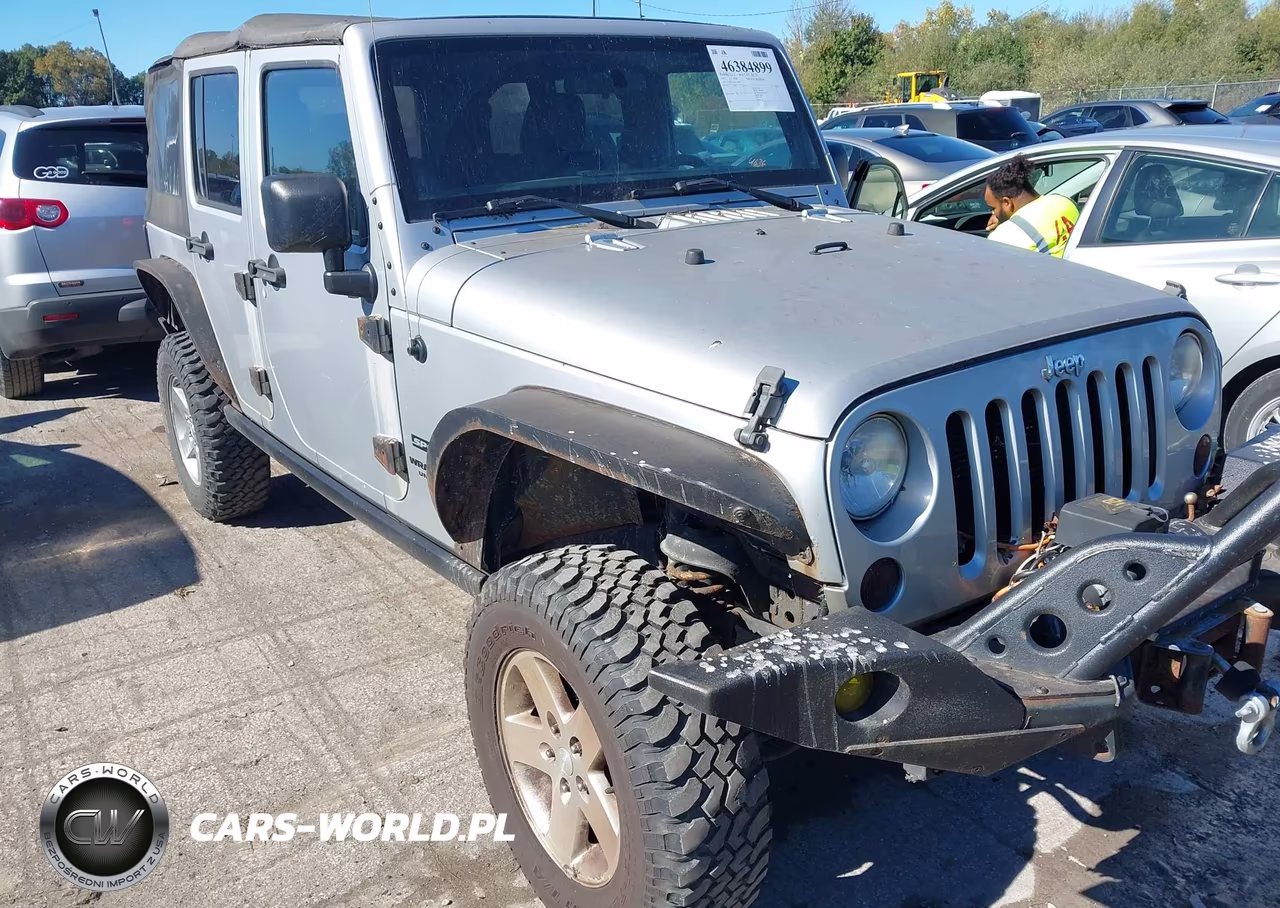 2012 Jeep Wrangler Unlimited Sport VIN:1C4BJWDG1CL200727 - 6