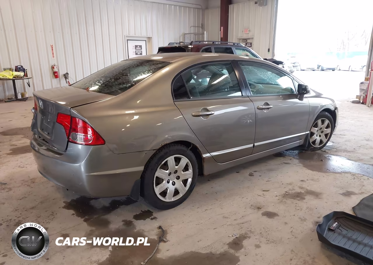 2008 Honda Civic Lx VIN:2HGFA165X8H352821 - 4