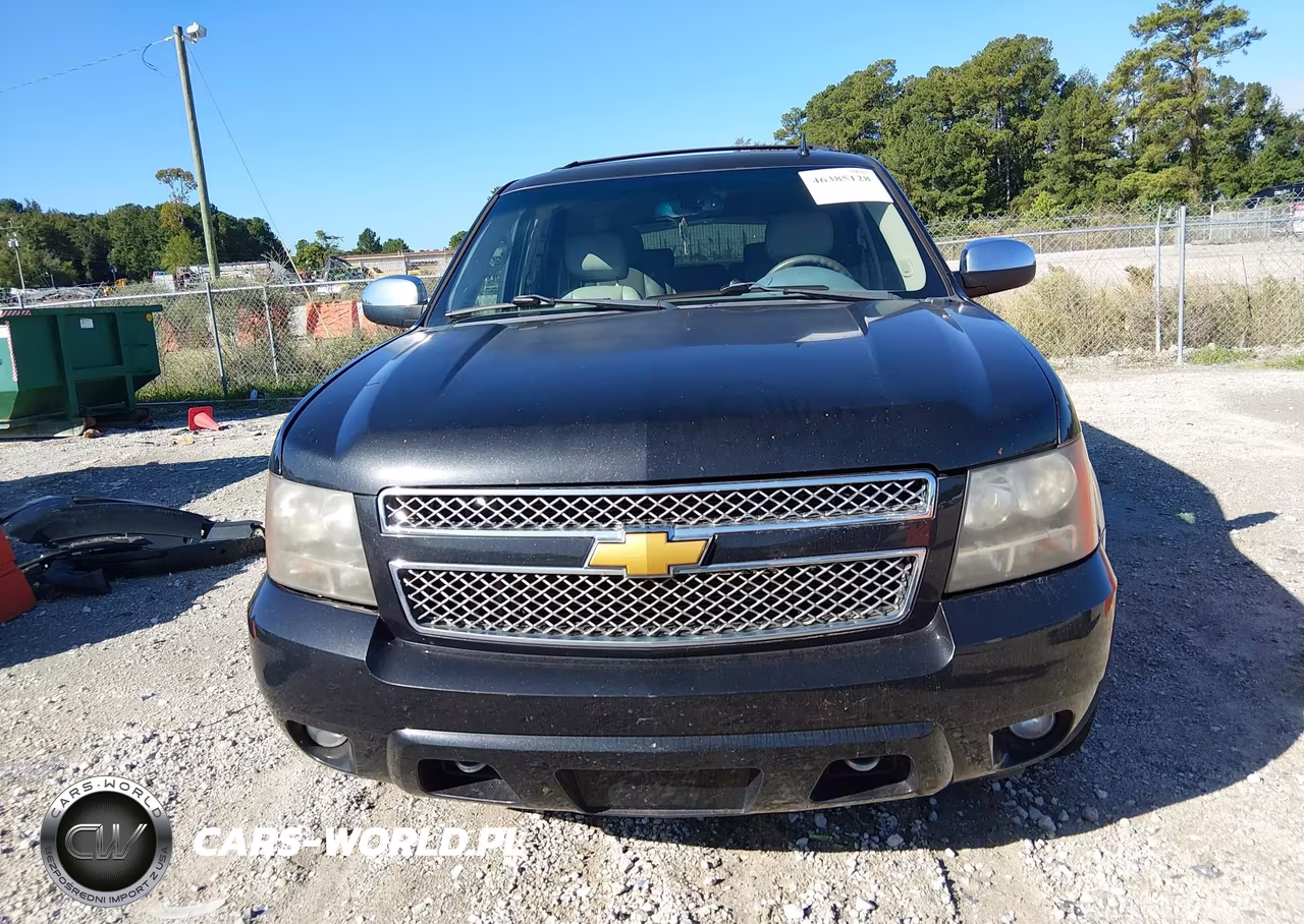 2011 Chevrolet Tahoe Ltz VIN:1GNSKCE07BR369327 - 13