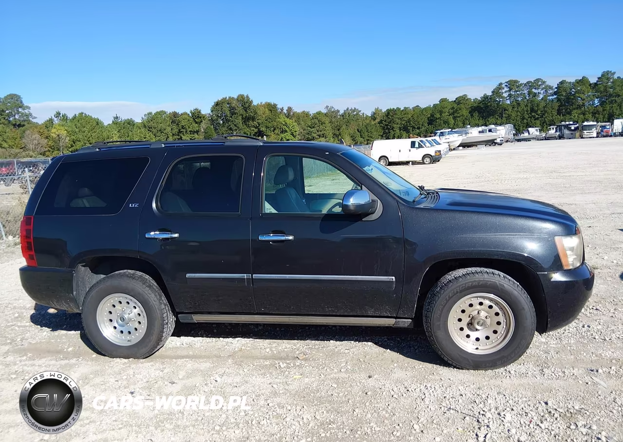 2011 Chevrolet Tahoe Ltz VIN:1GNSKCE07BR369327 - 14