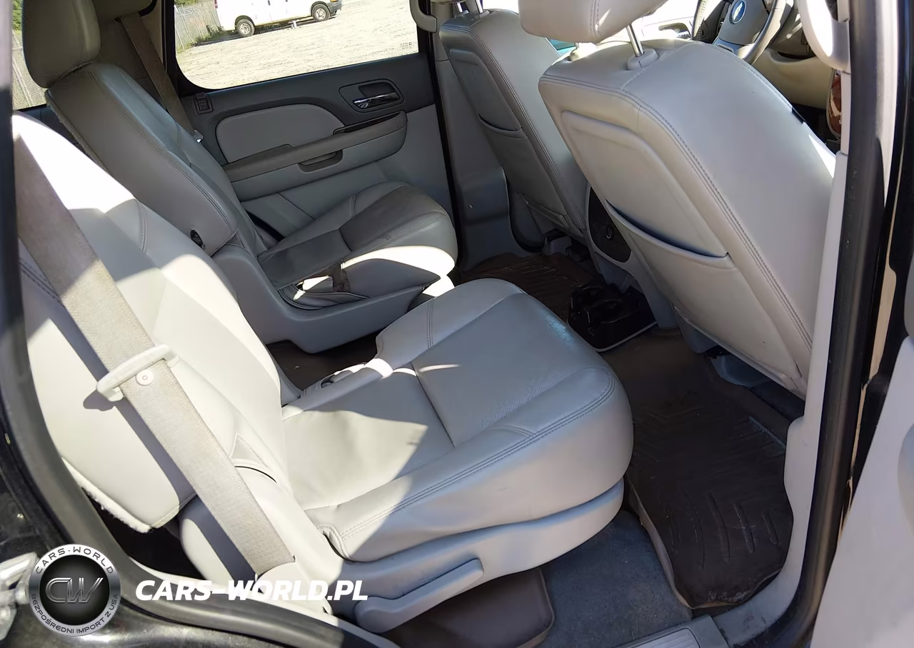 2011 Chevrolet Tahoe Ltz VIN:1GNSKCE07BR369327 - 8