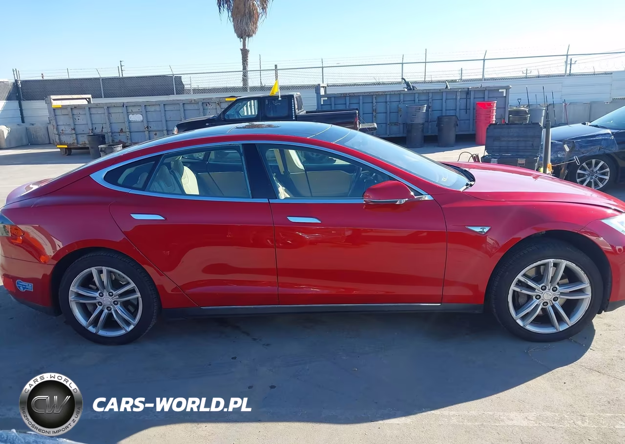 2014 Tesla Model S VIN:5YJSA1S10EFP49911 - 13