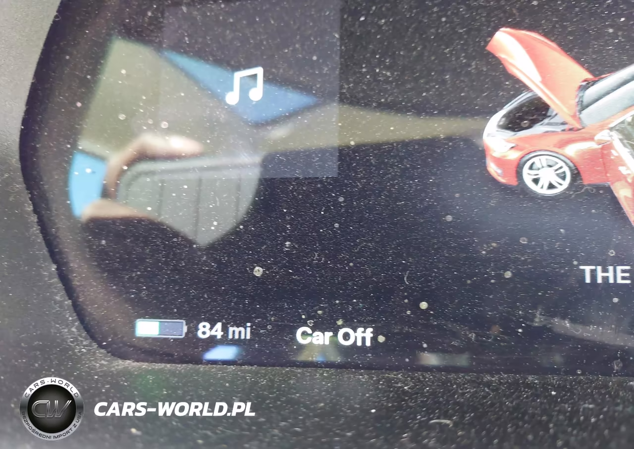 2014 Tesla Model S VIN:5YJSA1S10EFP49911 - 17