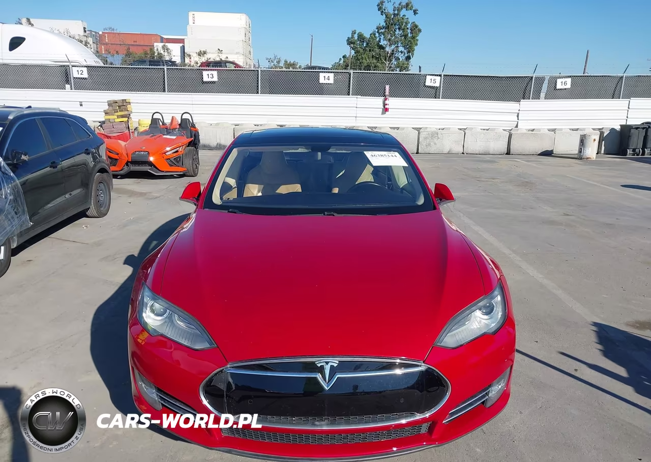 2014 Tesla Model S VIN:5YJSA1S10EFP49911 - 6
