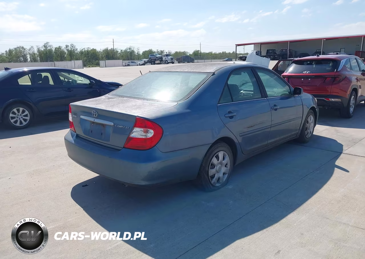 2004 Toyota Camry Le VIN:4T1BE32K24U879246 - 4
