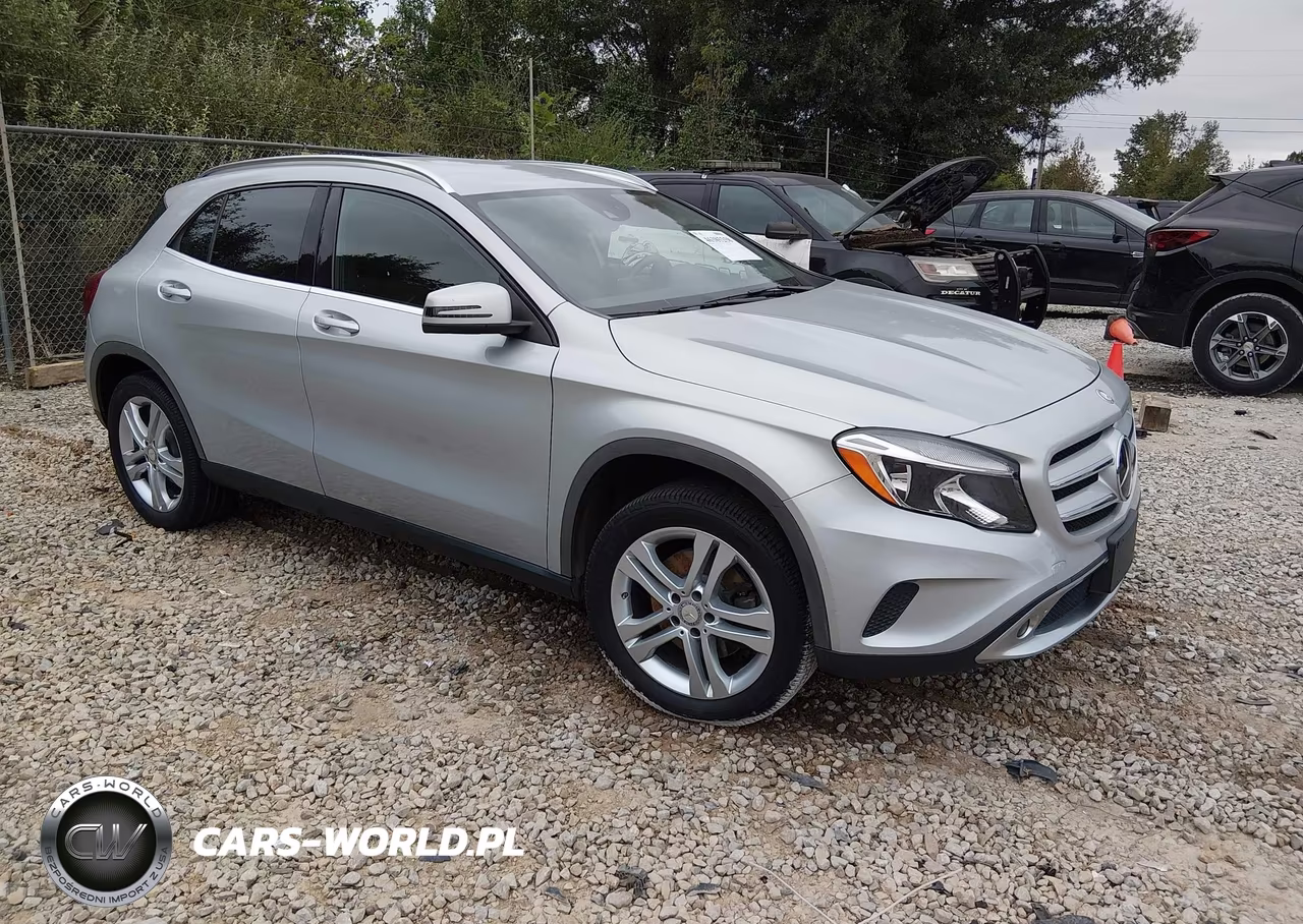 2015 Mercedes-Benz Gla 250 4Matic – zdjęcie 1 z 16
