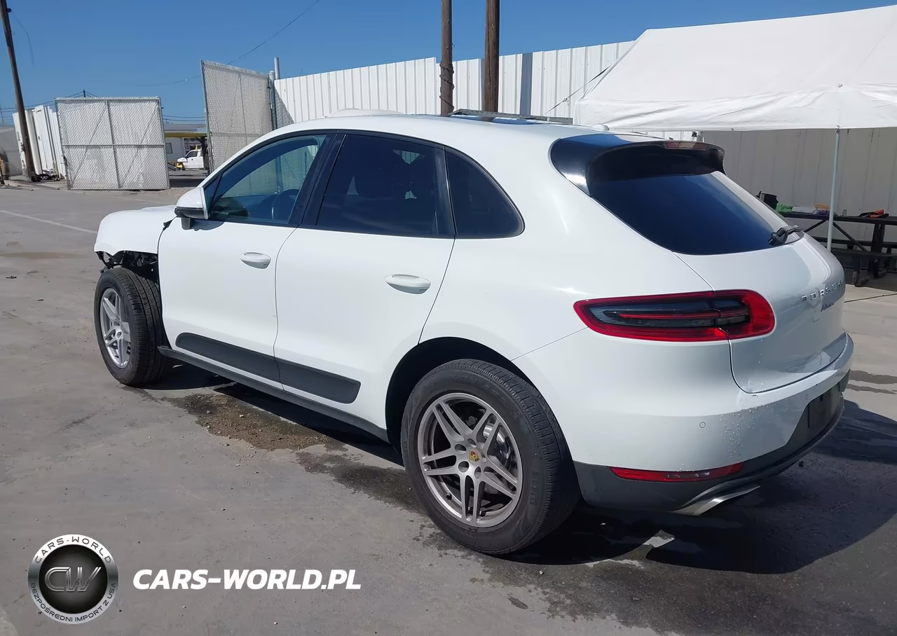 2018 Porsche Macan Sport Edition VIN:WP1AA2A53JLB22745 - 3