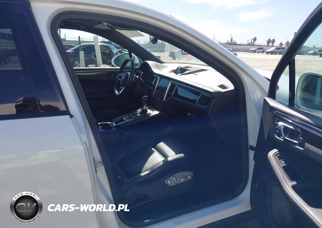 2018 Porsche Macan Sport Edition VIN:WP1AA2A53JLB22745 - 5