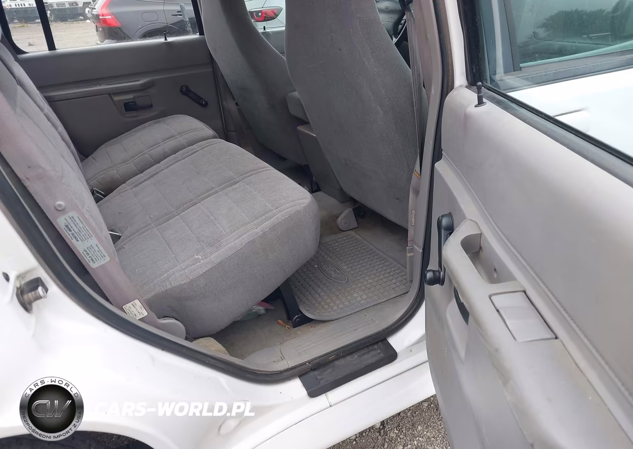 1997 Ford Explorer Eddie Bauer-Limited-Xl-Xlt VIN:1FMDU34E4VUD41121 - 8