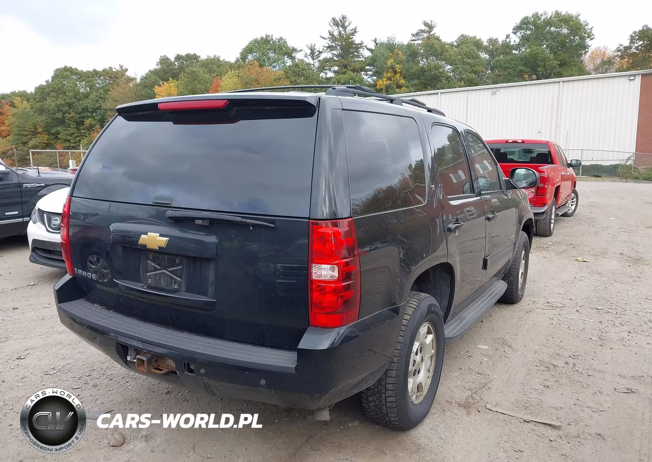2013 Chevrolet Tahoe Lt VIN:1GNSKBE05DR344584 - 4