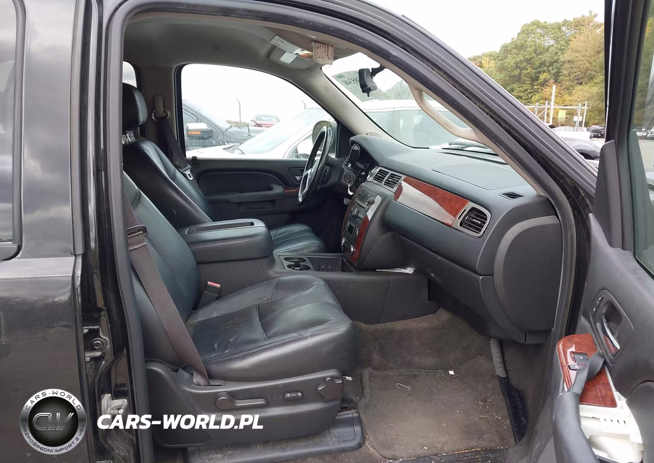 2013 Chevrolet Tahoe Lt VIN:1GNSKBE05DR344584 - 5