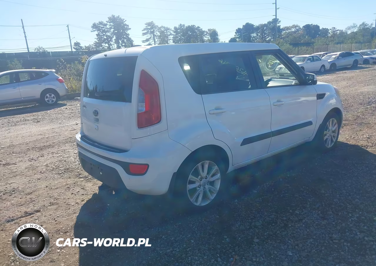 2013 Kia Soul + VIN:KNDJT2A66D7488345 - 4