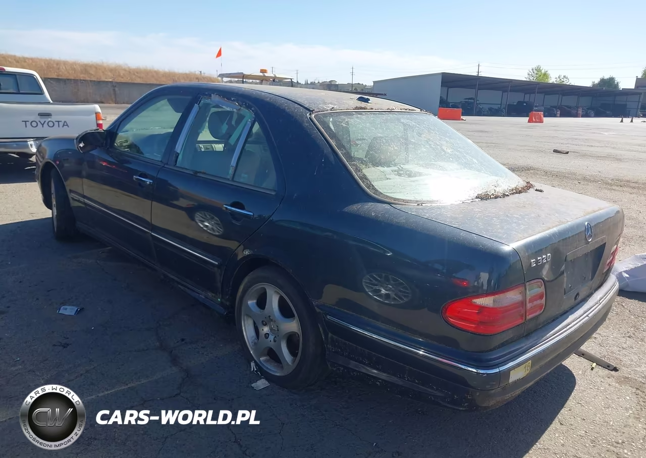 2001 Mercedes-Benz E 320 VIN:WDBJF65J71B210221 - 3