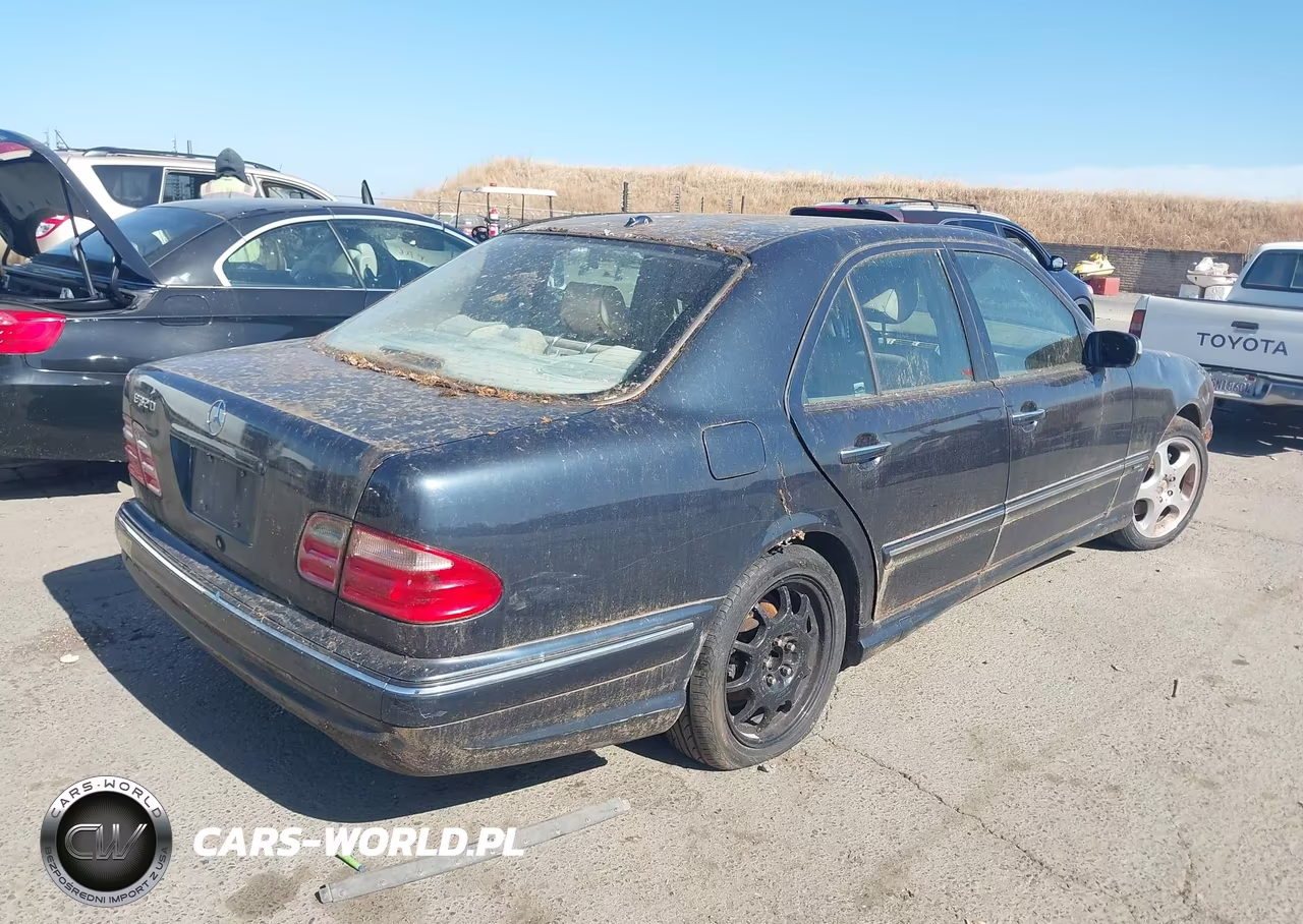 2001 Mercedes-Benz E 320 VIN:WDBJF65J71B210221 - 4