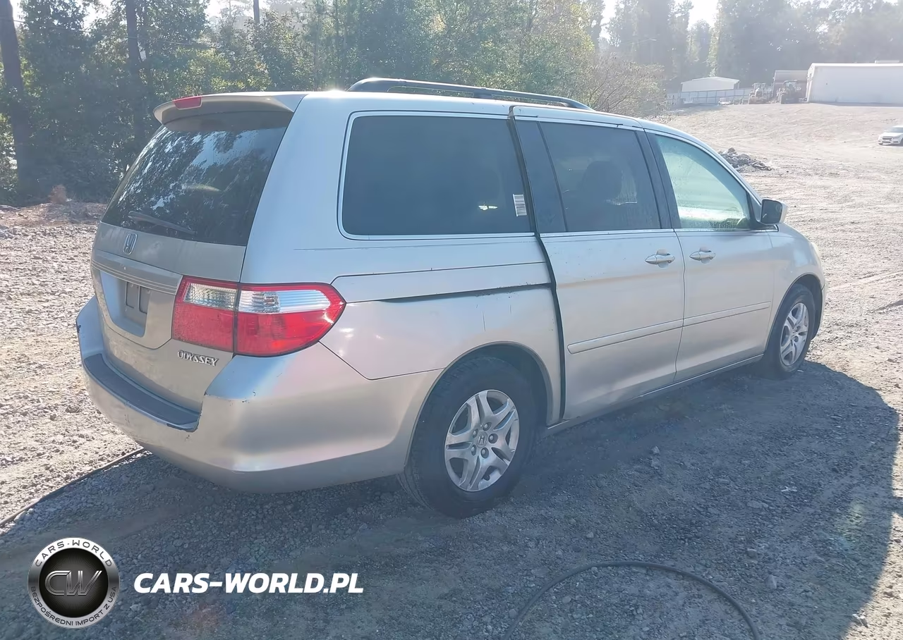 2005 Honda Odyssey Ex-L VIN:5FNRL38725B105052 - 4