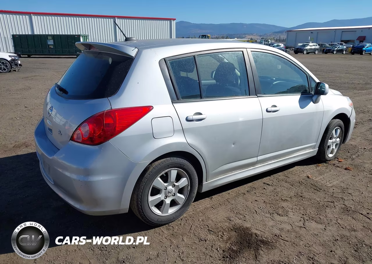 2011 Nissan Versa 1.8Sl VIN:3N1BC1CPXBL374929 - 4