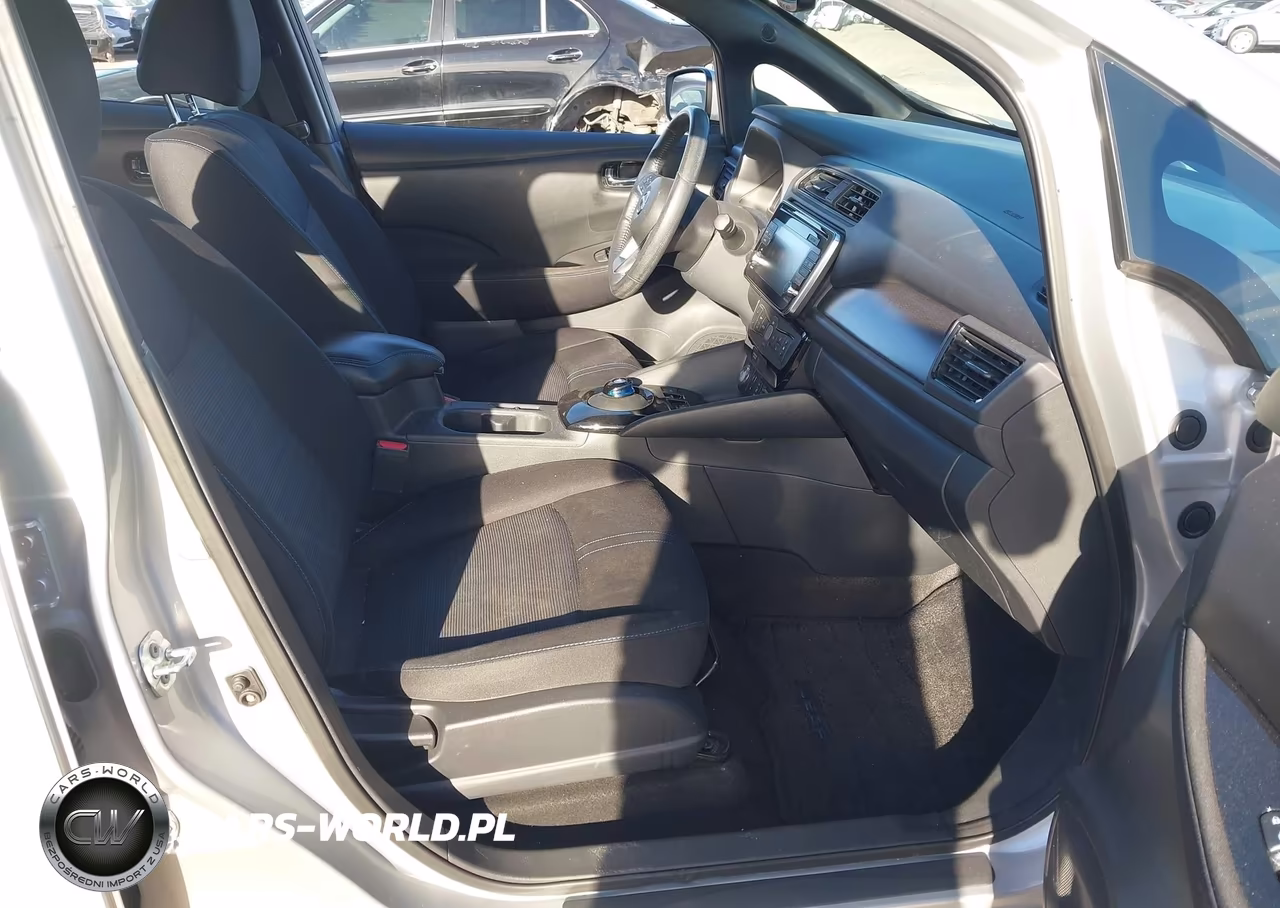 2018 Nissan Leaf Sv VIN:1N4AZ1CP3JC307645 - 5