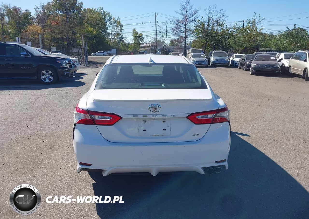 2020 Toyota Camry Se VIN:4T1G11AK3LU360406 - 16