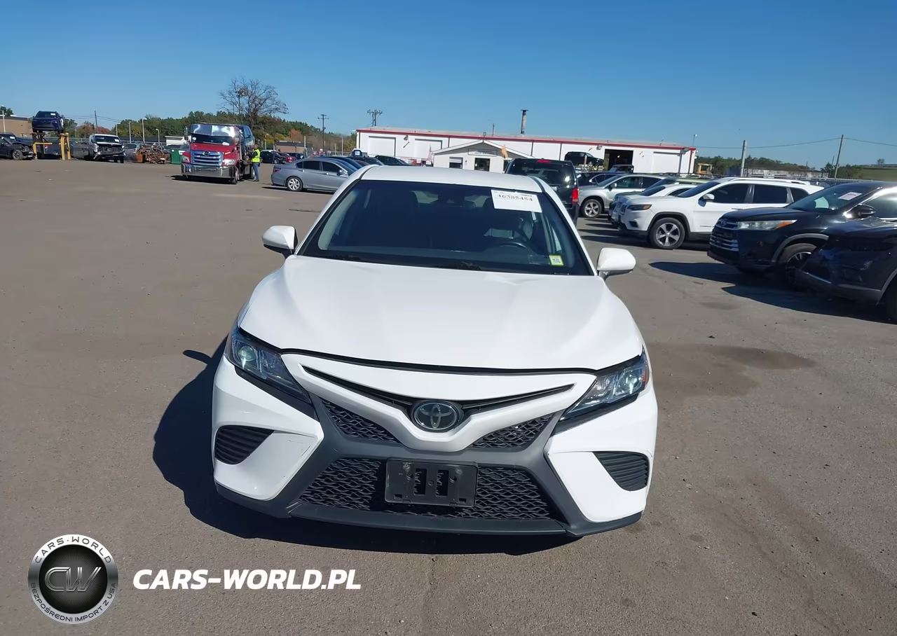2020 Toyota Camry Se VIN:4T1G11AK3LU360406 - 6