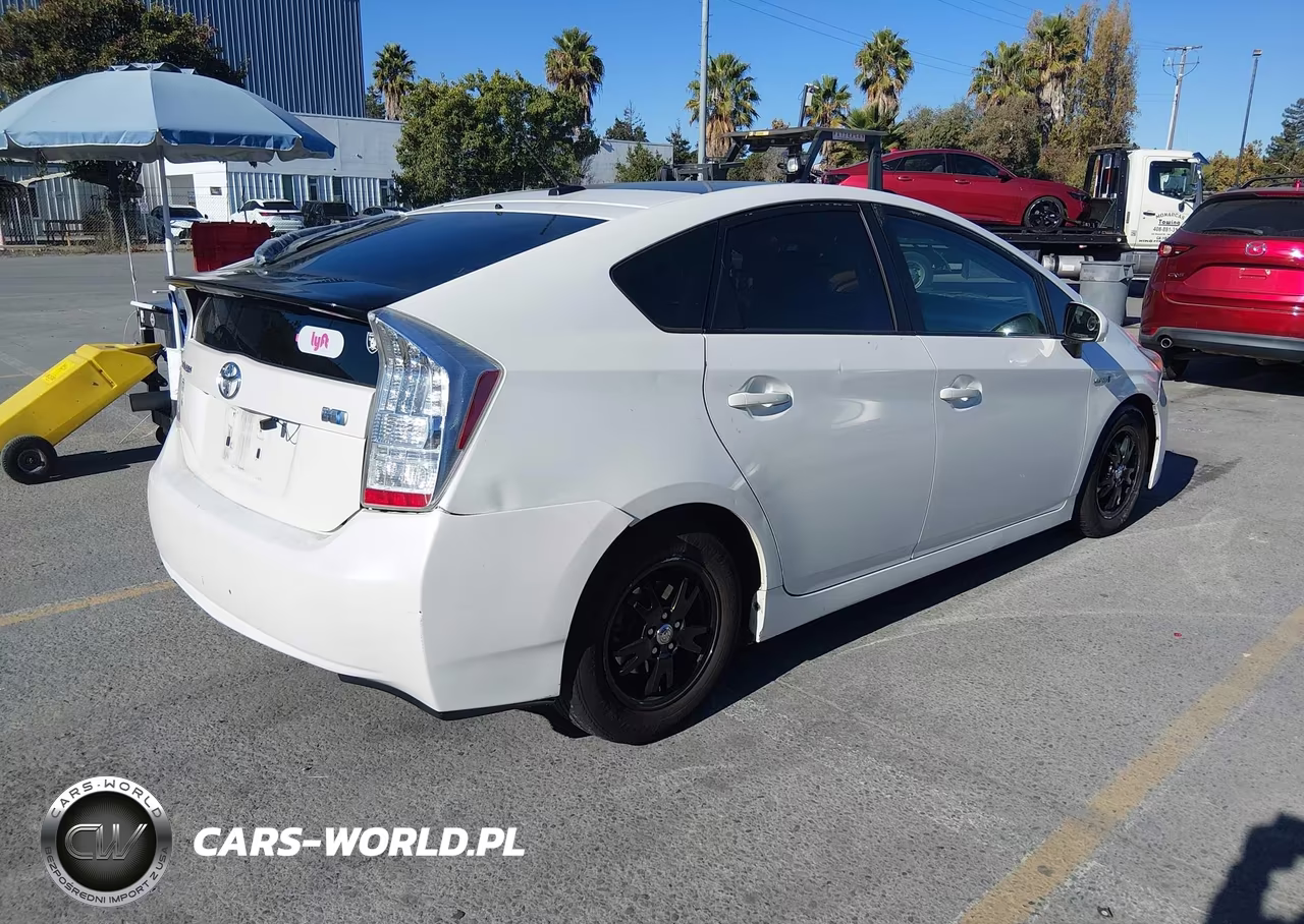 2010 Toyota Prius Iii VIN:JTDKN3DU4A0080638 - 4