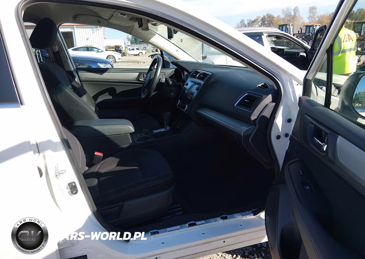 2019 Subaru Outback 2.5I Premium VIN:4S4BSAFC6K3237437 - 18