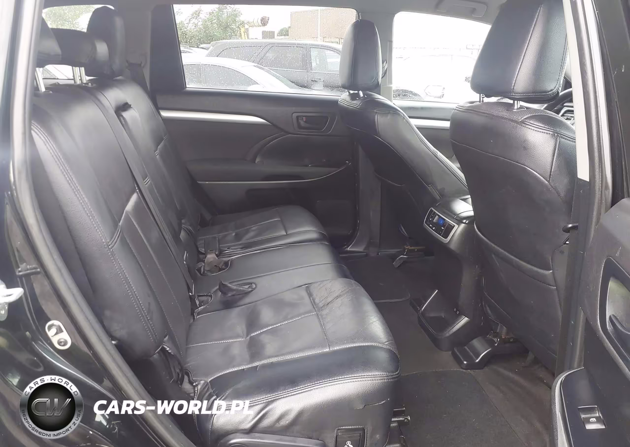 2019 Toyota Highlander Le VIN:5TDBZRFH4KS947915 - 8