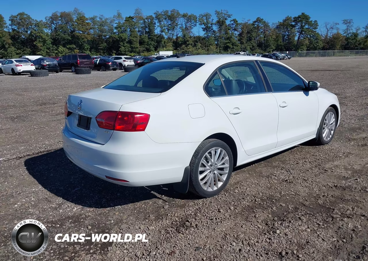 2014 Volkswagen Jetta 1.8T Sel VIN:3VWL17AJ5EM409736 - 4