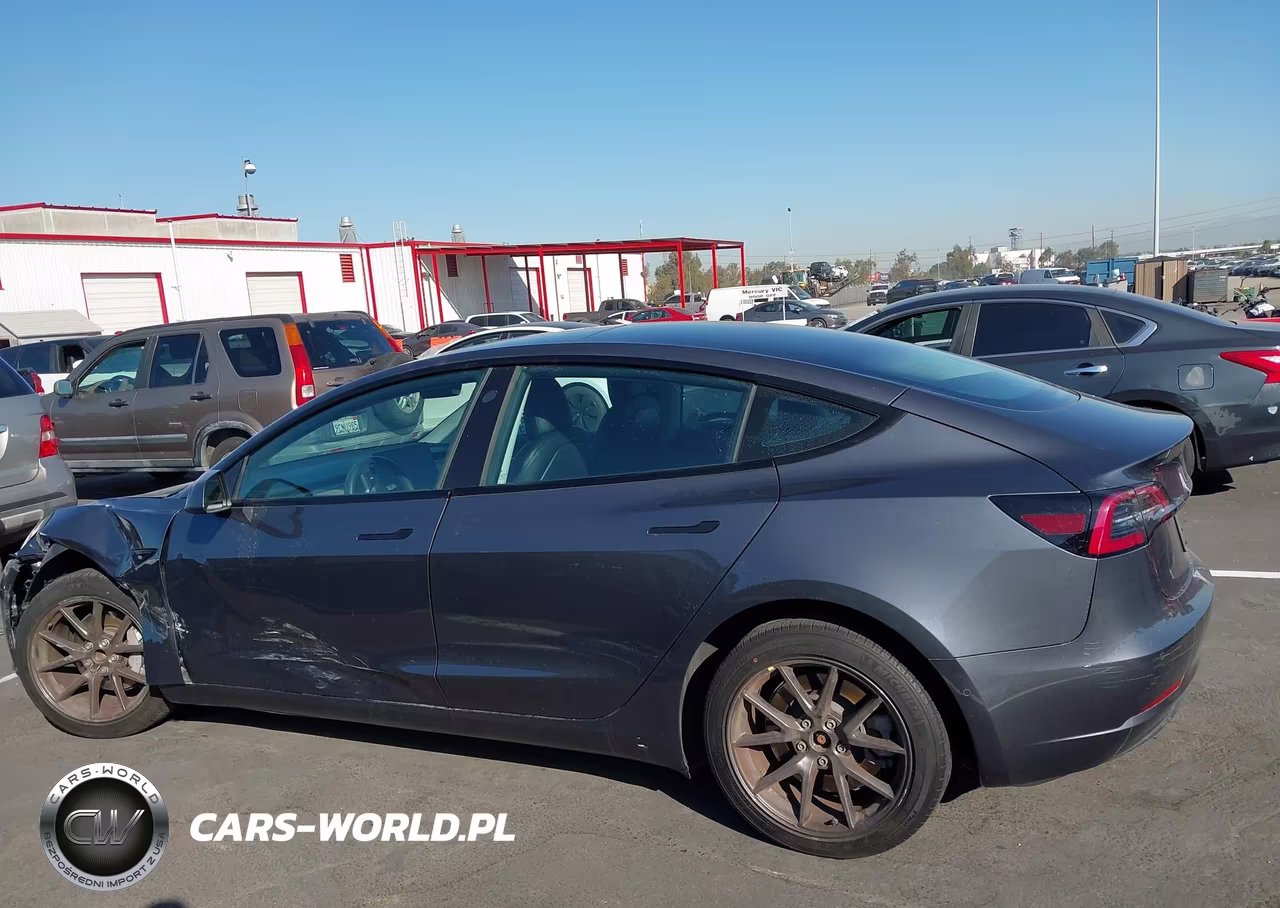 2021 Tesla Model 3 Standard Range Plus Rear-Wheel Drive VIN:5YJ3E1EA0MF074743 - 13