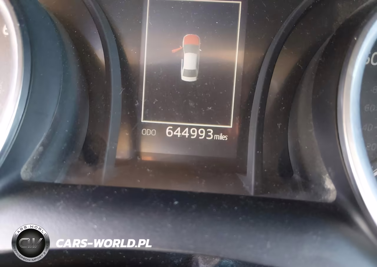 2018 Toyota Camry Le VIN:4T1B11HK1JU513748 - 14