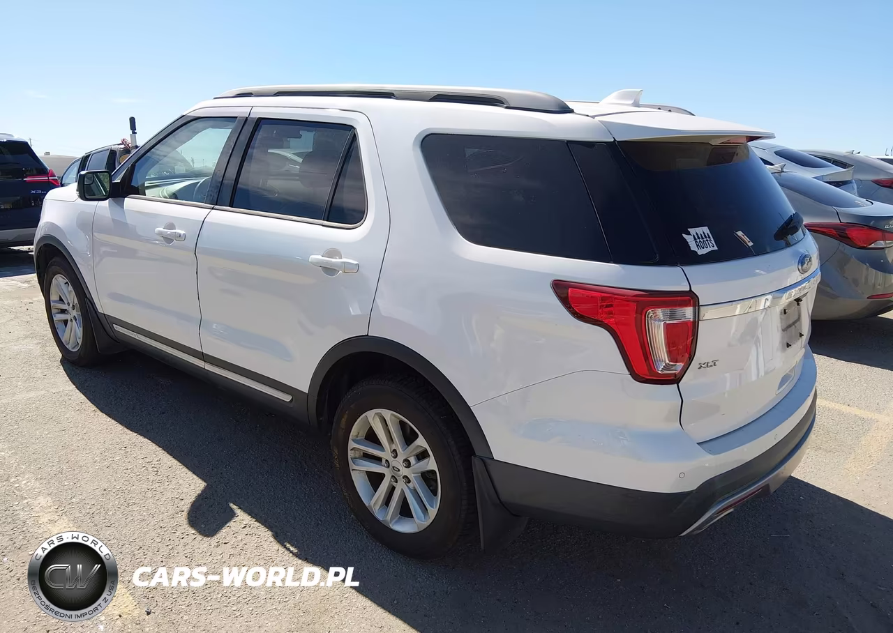 2016 Ford Explorer Xlt VIN:1FM5K7D82GGC22898 - 3