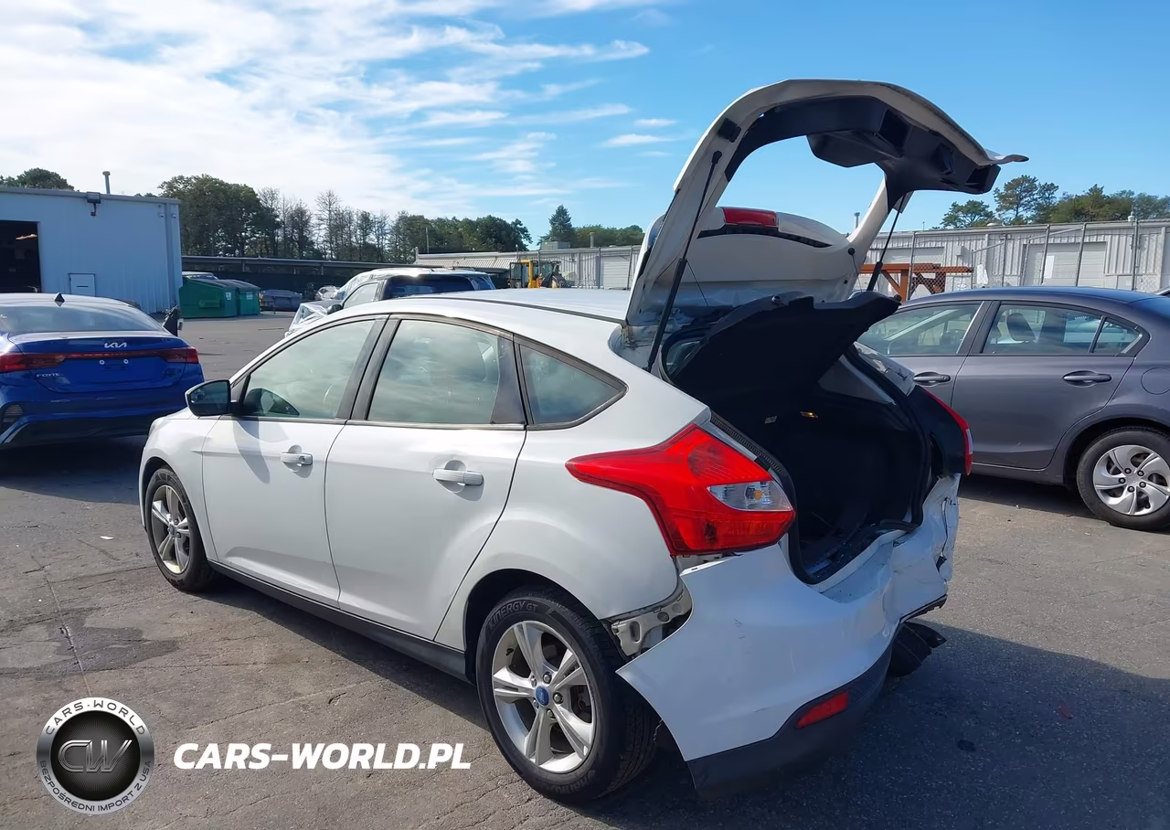 2012 Ford Focus Se VIN:1FAHP3K20CL281630 - 3