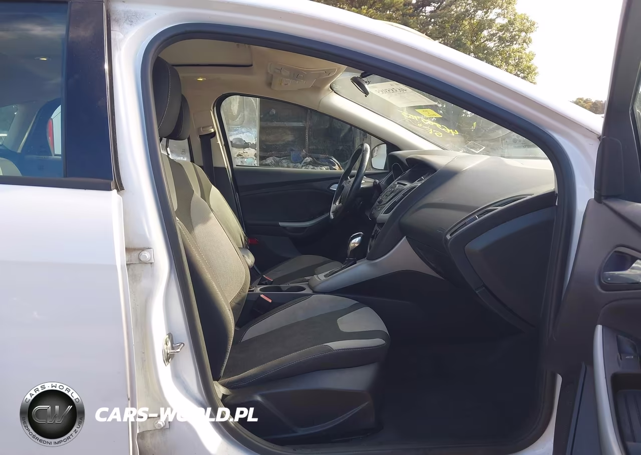 2012 Ford Focus Se VIN:1FAHP3K20CL281630 - 5