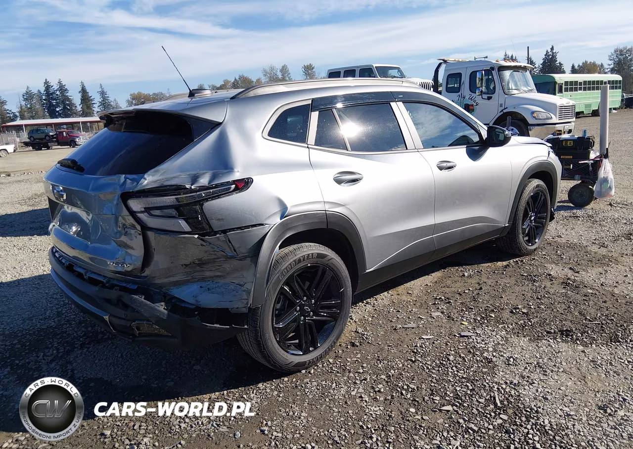 2025 Chevrolet Trax Fwd Activ VIN:KL77LKEP8SC014203 - 4