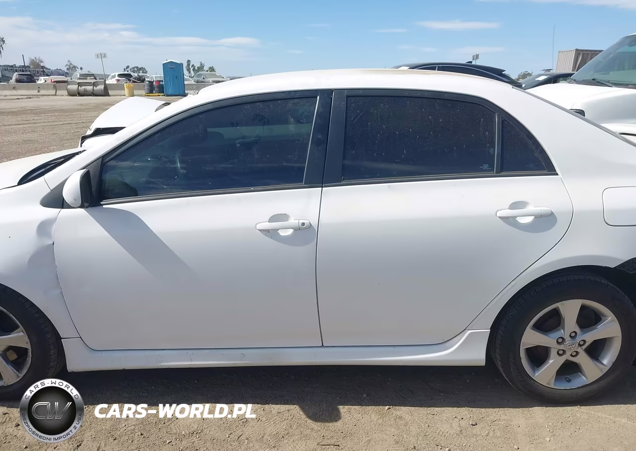 2011 Toyota Corolla S VIN:2T1BU4EE8BC620371 - 14