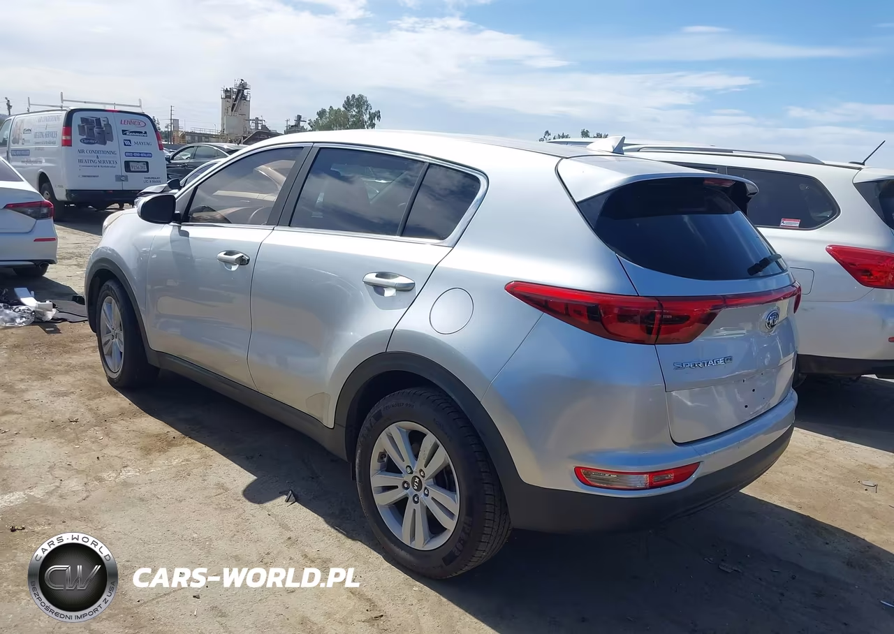 2018 Kia Sportage Lx VIN:KNDPM3AC6J7336886 - 3